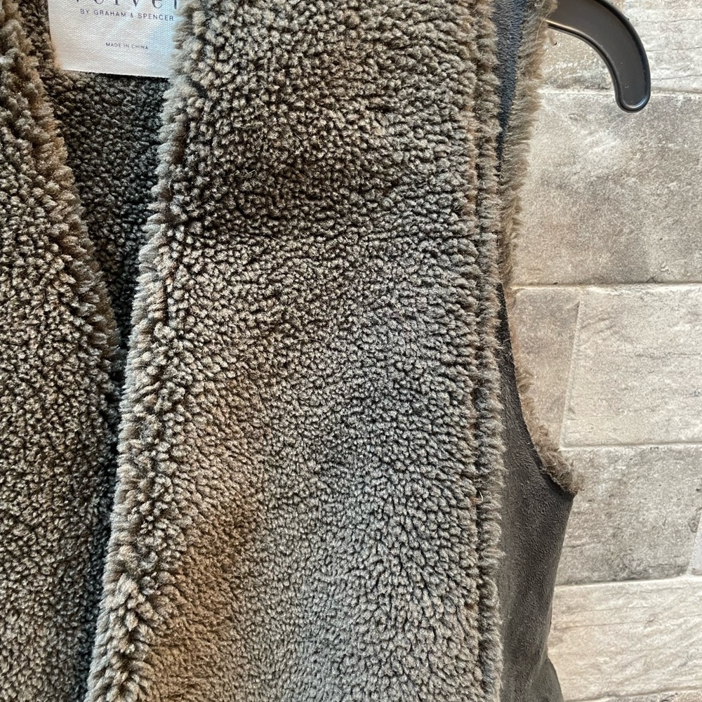 ❤️ BLACK VEGAN SUEDE & SHERPA VEST SIZE XS - Picture 3 of 6